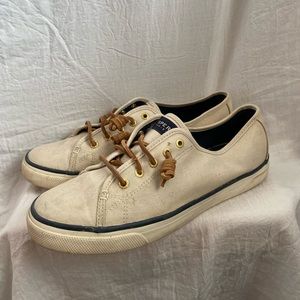 Sperry boat shoes